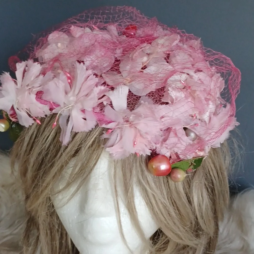 Vintage Gorgeous Fascinator /Toque